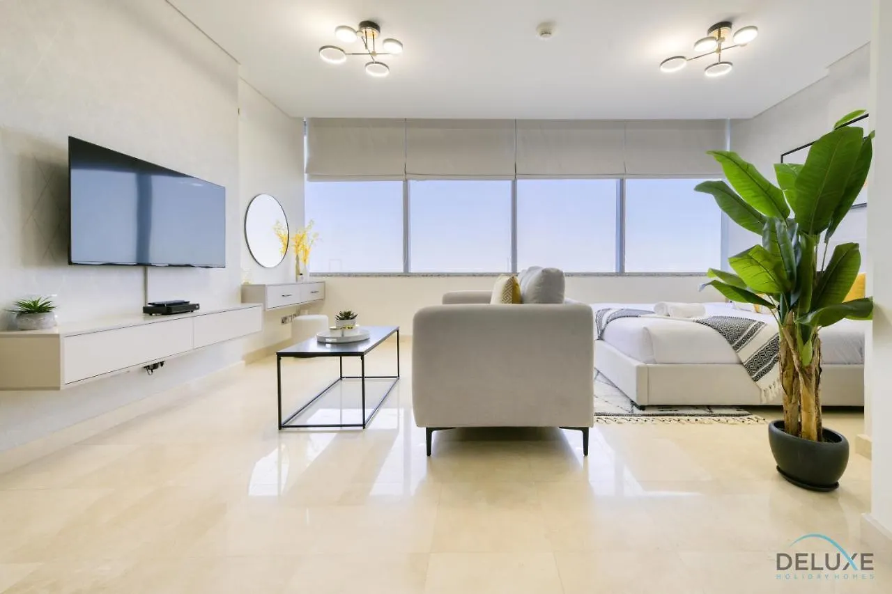 Refreshing Studio At Sky Gardens Difc By Deluxe Holiday Homes Dubai Apartment
