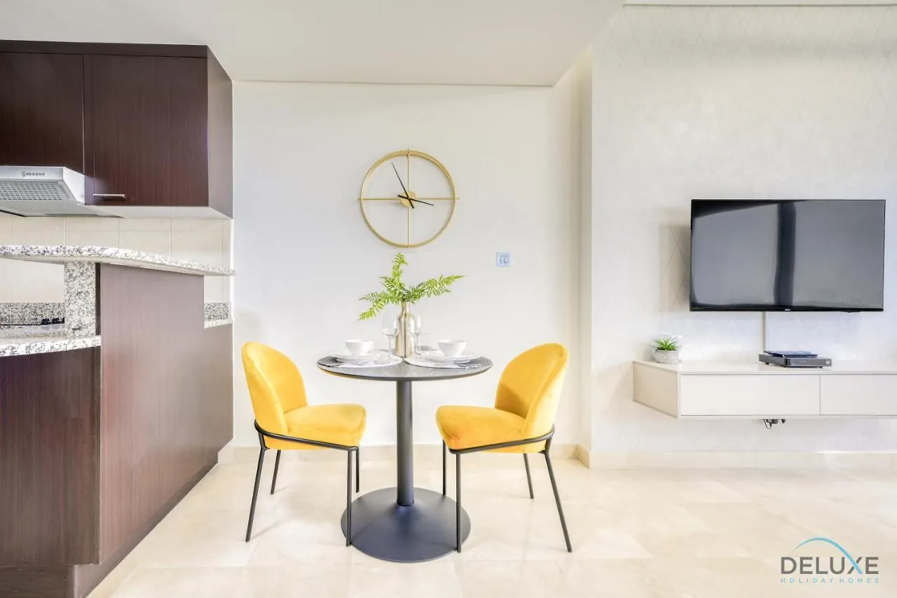 Refreshing Studio At Sky Gardens Difc By Deluxe Holiday Homes Dubai